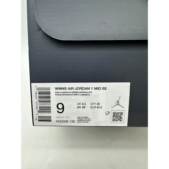 Jordan 1 Mid SE Women's Size 9 White Yellow Leather Athletic Shoes HQ3008 130 - Picture 6 of 6